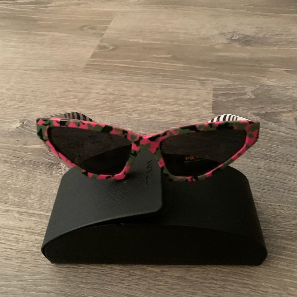 Prada camouflage cat eye sunglasses - Picture 2 of 8